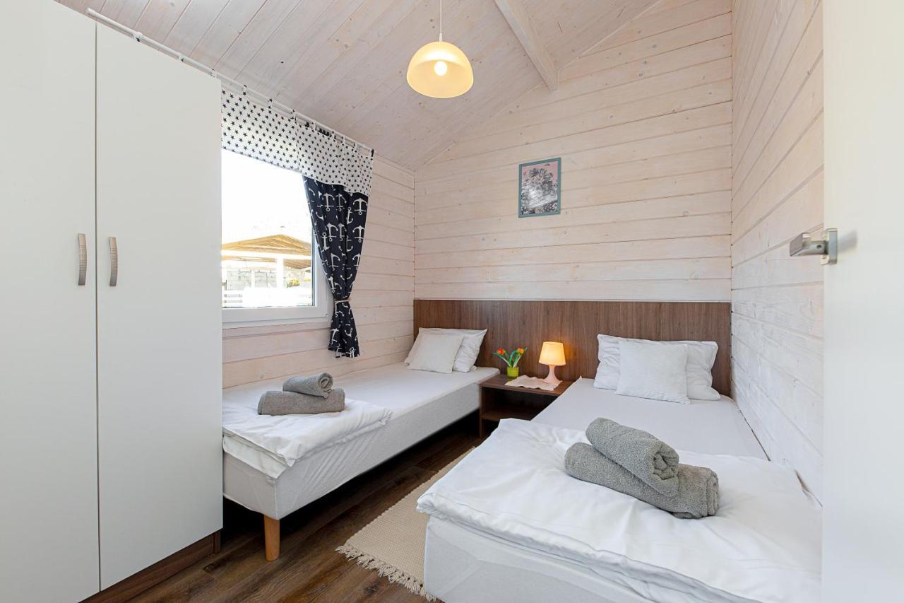 Chlopy Beach Resort - Domki Letniskowe I Apartamenty Eksteriør bilde